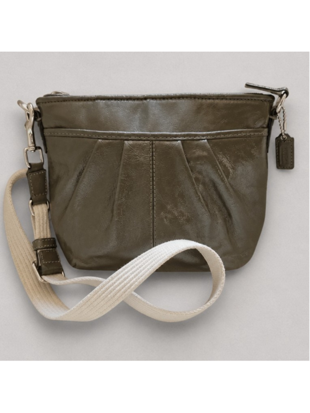 Vintage Coach Olive Patent Leather Pleated Crossbody Bag Swingpack Y2K Pristine